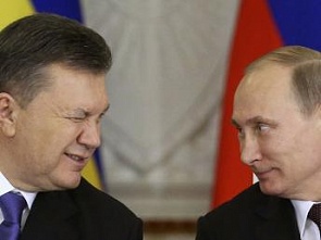 «Дорожкой Януковича». Путин все же подписал закон «об отторжении российских территорий»